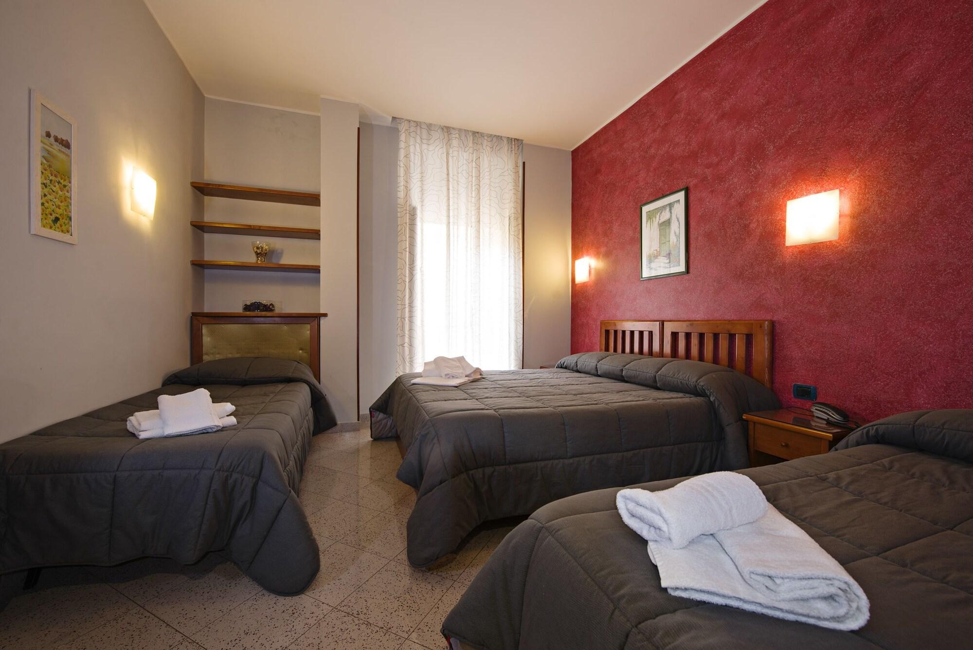 Hotel Ercoli House โรม ภายนอก รูปภาพ