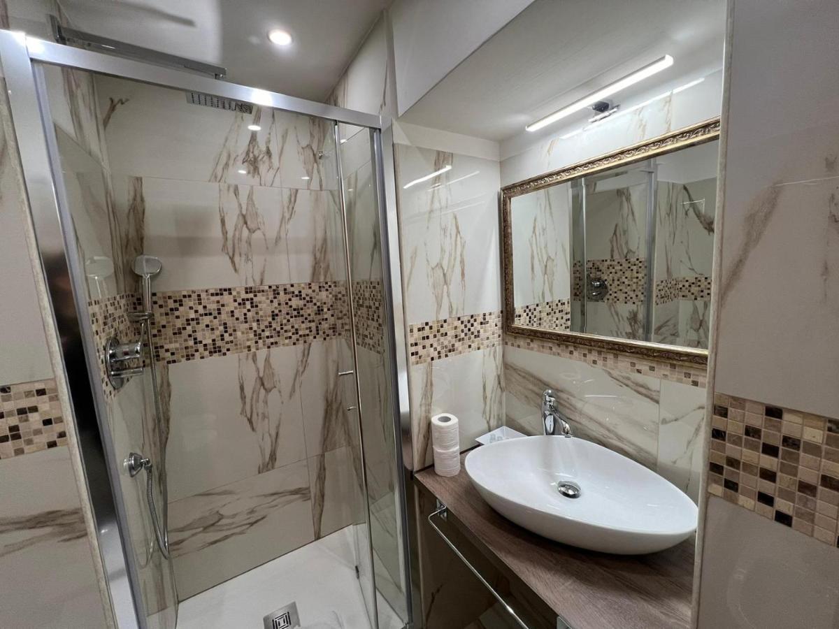 Hotel Ercoli House โรม ภายนอก รูปภาพ